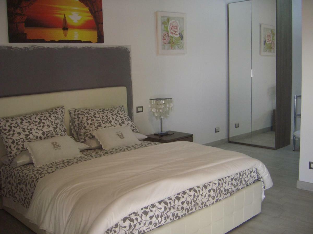 L'Oasi Di Ambra Hotel Ardea Ngoại thất bức ảnh