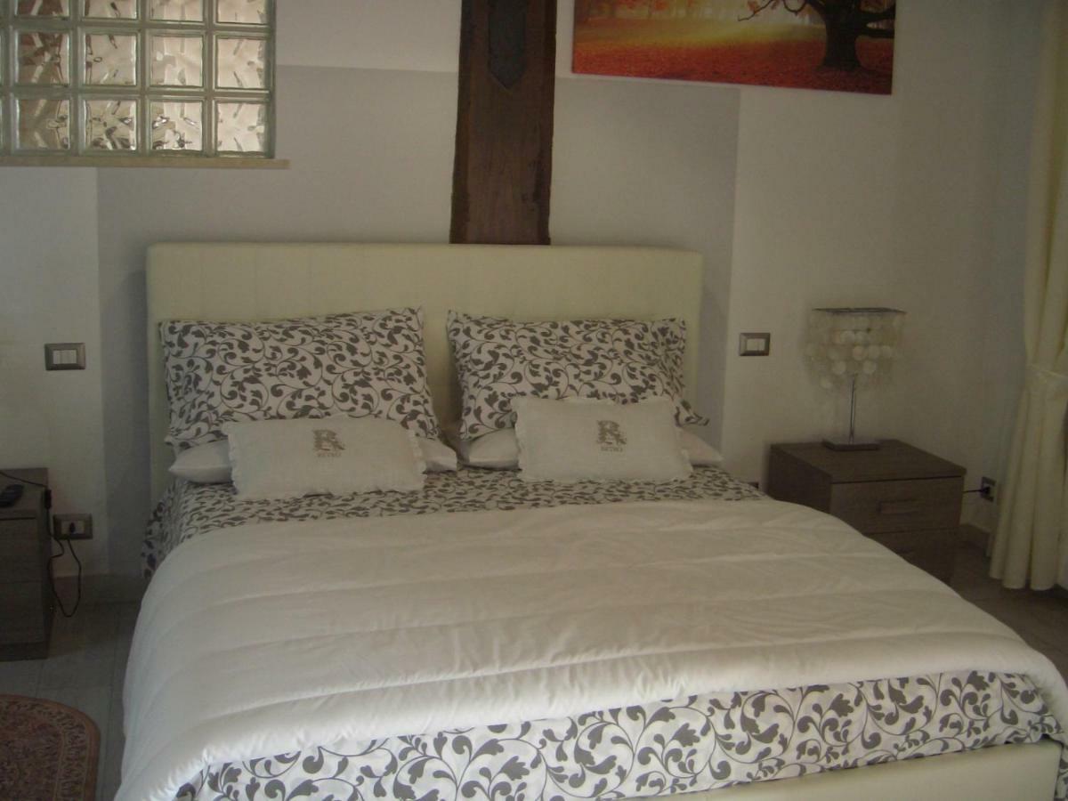 L'Oasi Di Ambra Hotel Ardea Ngoại thất bức ảnh