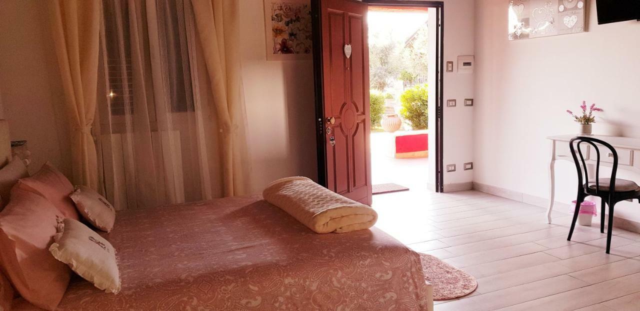 L'Oasi Di Ambra Hotel Ardea Ngoại thất bức ảnh